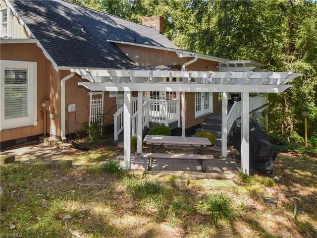 $390,000 | 501 Westchester Drive, High Point, NC 27262