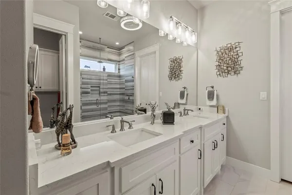 $995,000 | 148 Hilton Head Island Drive, Mabank, TX 75156