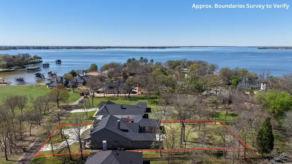 $995,000 | 148 Hilton Head Island Drive, Mabank, TX 75156