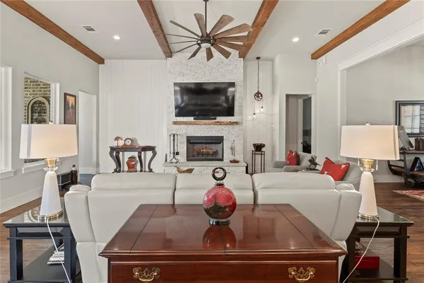 $995,000 | 148 Hilton Head Island Drive, Mabank, TX 75156