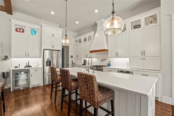 $995,000 | 148 Hilton Head Island Drive, Mabank, TX 75156