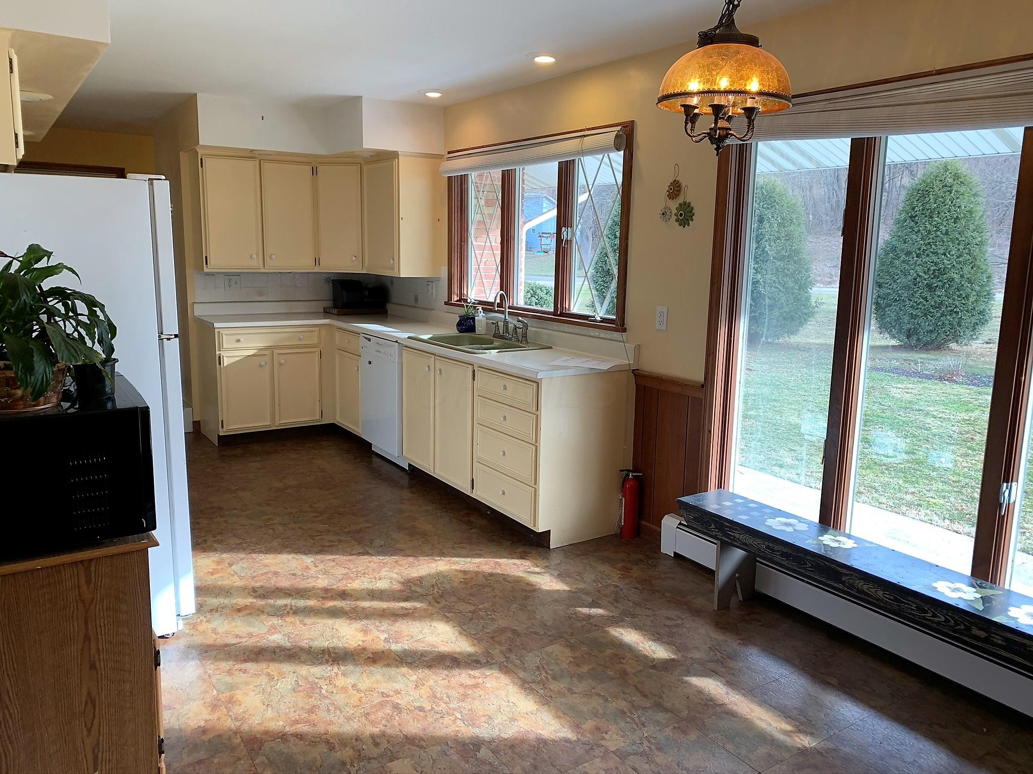 18221 Nunda Road Howard, OH 43028 - Photo 9 of 32