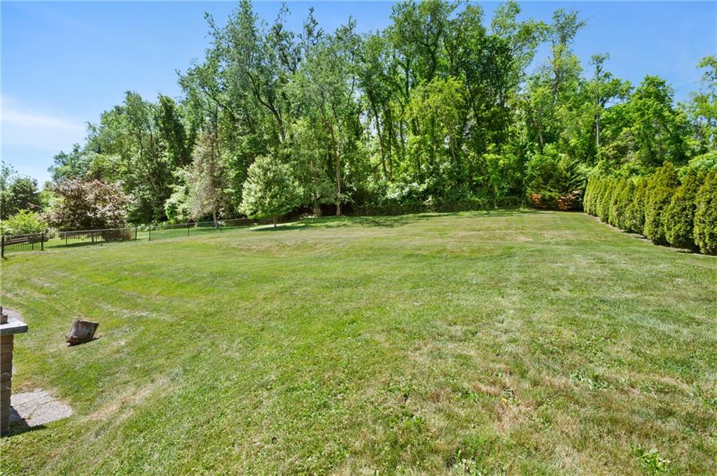 235 Ewing Road Carnegie, PA 15106 - Photo 35 of 43