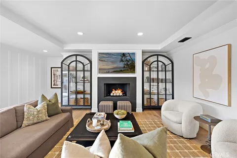$5,295,000 | 1725 Skylark Lane, Newport Beach, CA 92660