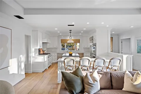 $5,295,000 | 1725 Skylark Lane, Newport Beach, CA 92660