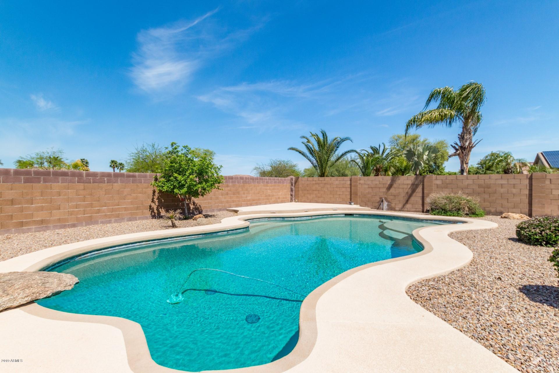 16956 West Northampton Road Surprise, AZ 85374 - Photo 33 of 34 Hampton - 16956 (33)
