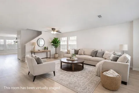 $525,000 | 512 Darlene Trail, Euless, TX 76039