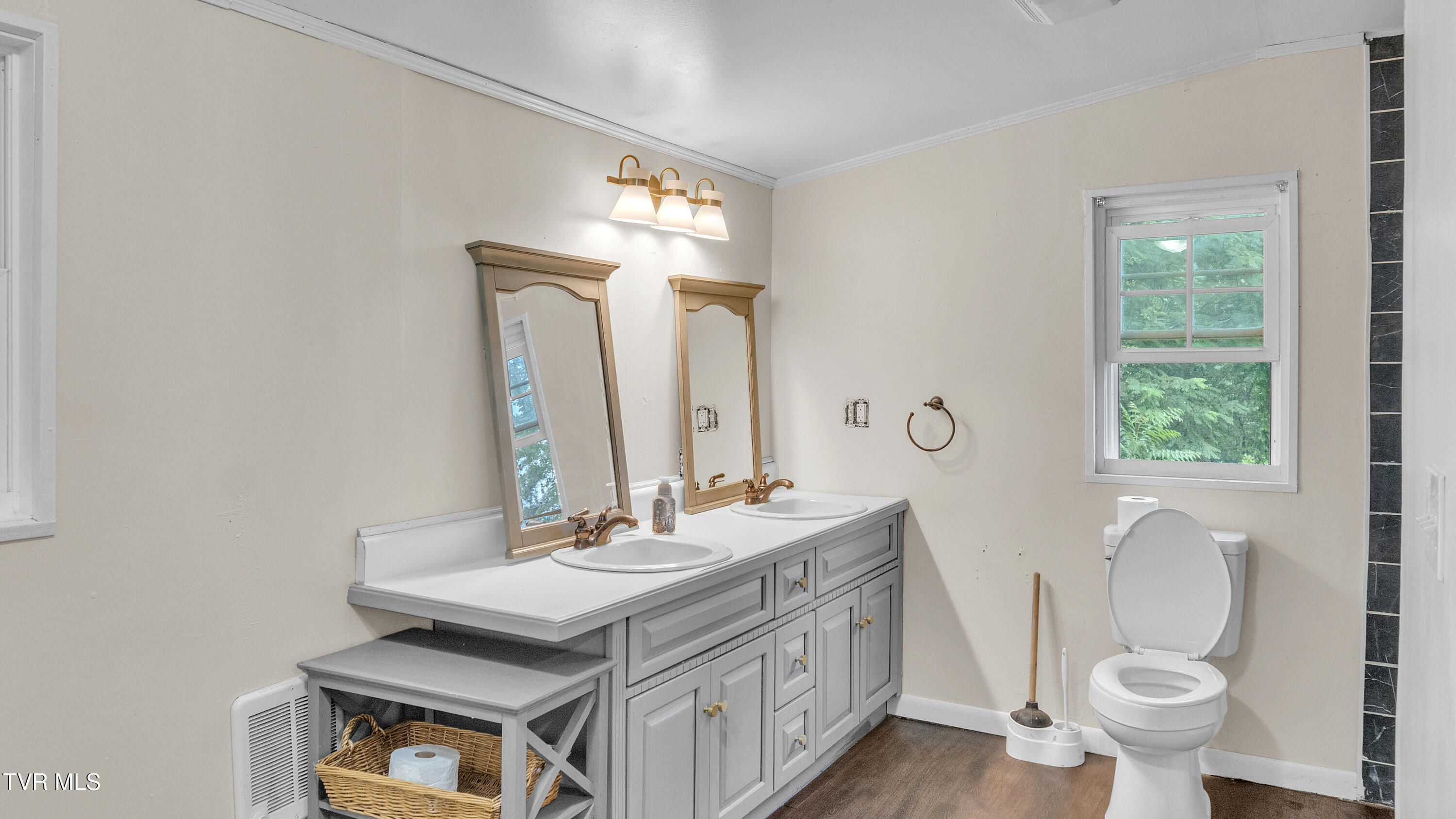 122 Hartley Road Elizabethton, TN 37643 - Photo 13 of 32 DSC07448