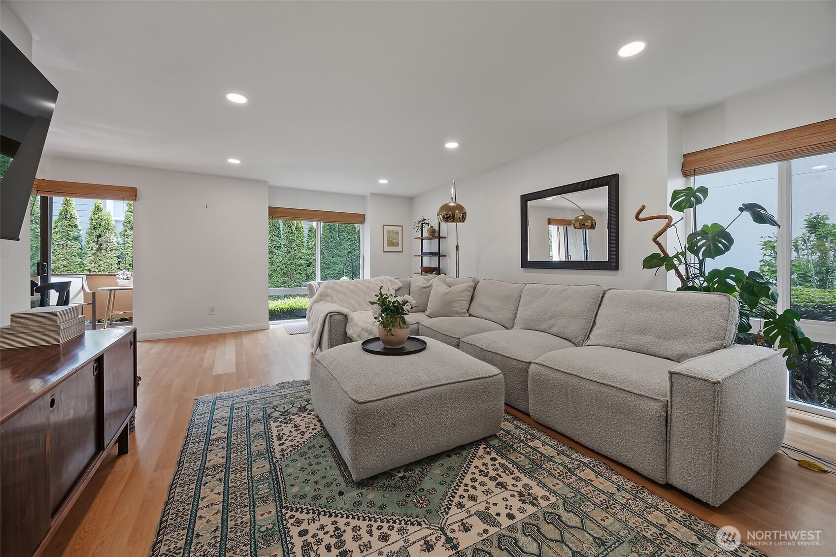 2510 Rucker Avenue, Unit 2 Everett, WA 98201 - Photo 4 of 29