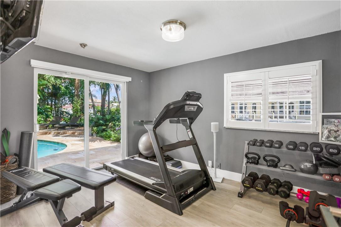 839 Dover Street Boca Raton, FL 33487 - Photo 30 of 48 Bedroom 4 or gym