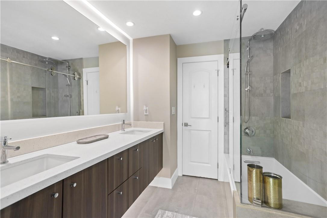 839 Dover Street Boca Raton, FL 33487 - Photo 31 of 48 Guest Bath