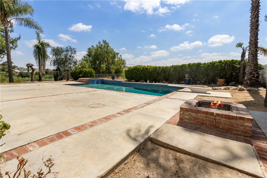 17656 Mockingbird Hill Circle Riverside, CA 92504 - Photo 33 of 49