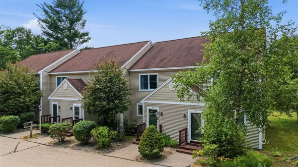 $449,900 | 60 Laurel Lane, Unit 32, Conway, NH 03860