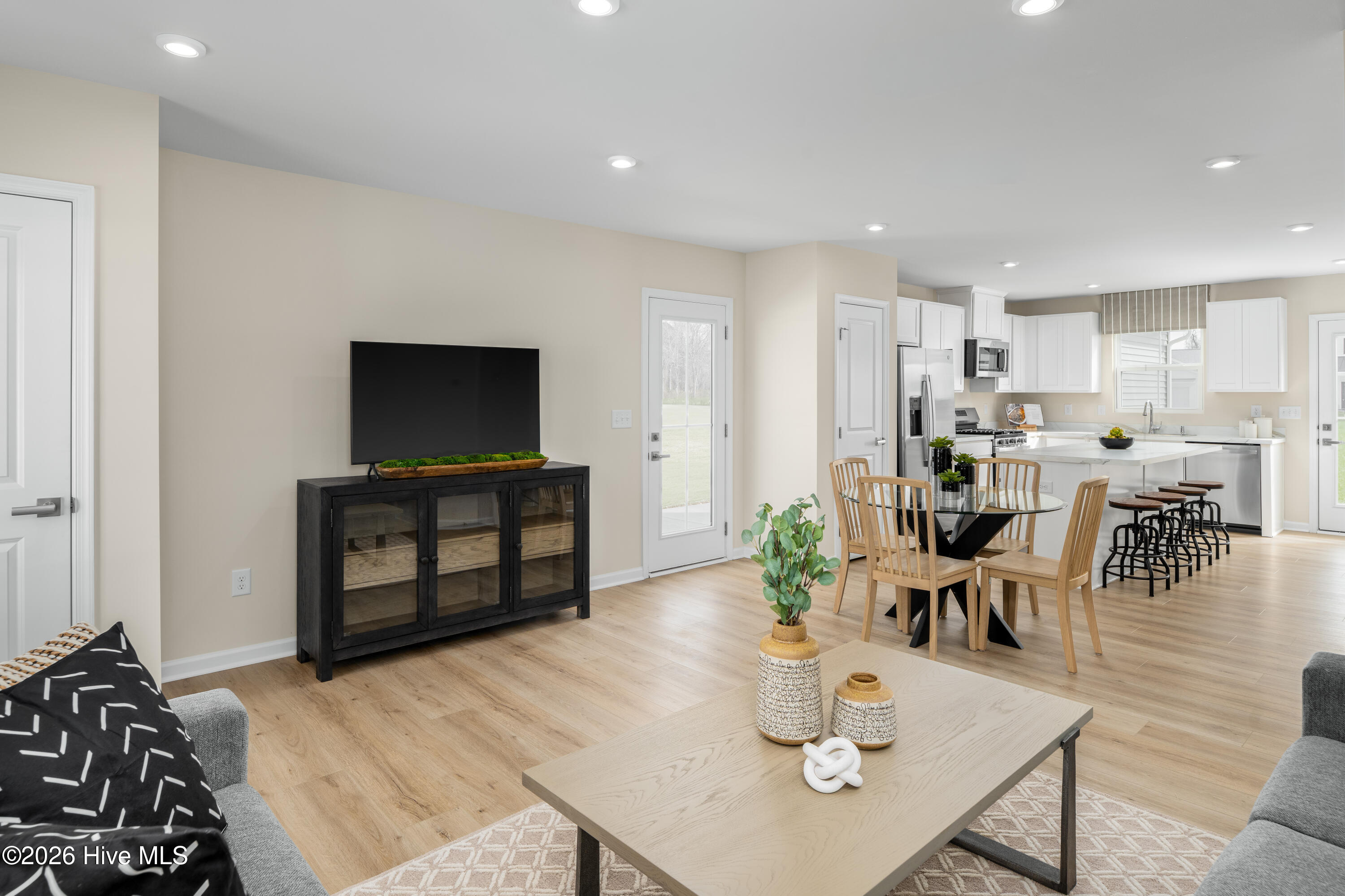 133 Bridgetowne Avenue Edenton, NC 27932 - Photo 2 of 8 MPO-714 RHR Colonial Village Parker Mode