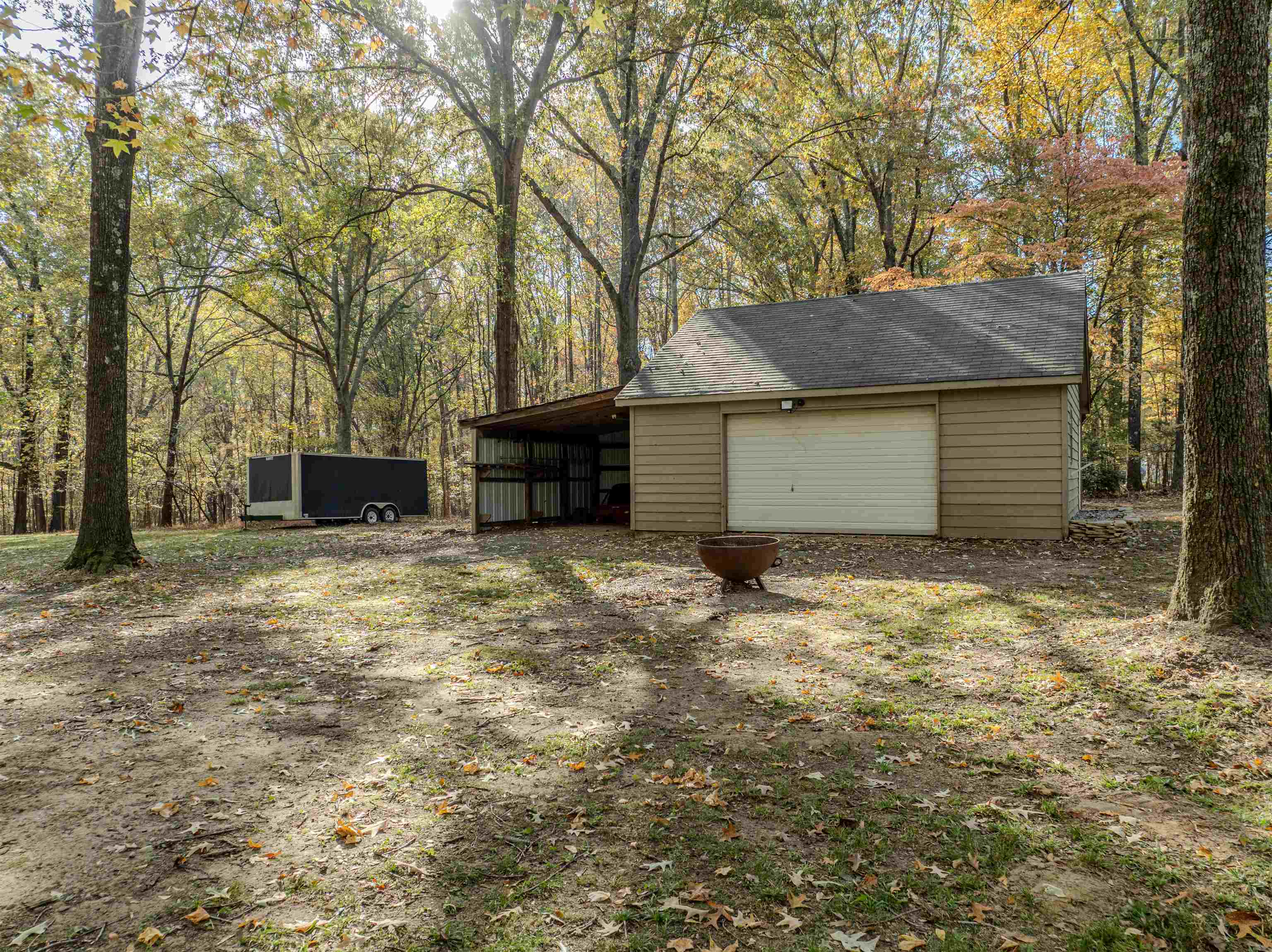 4808 Oak Road Bartlett, TN 38002 - Photo 2 of 35 Heated detached garage / Wired shop with new roof, fresh landscaping, 220 and floored attic space plus leave to for additional covered storage