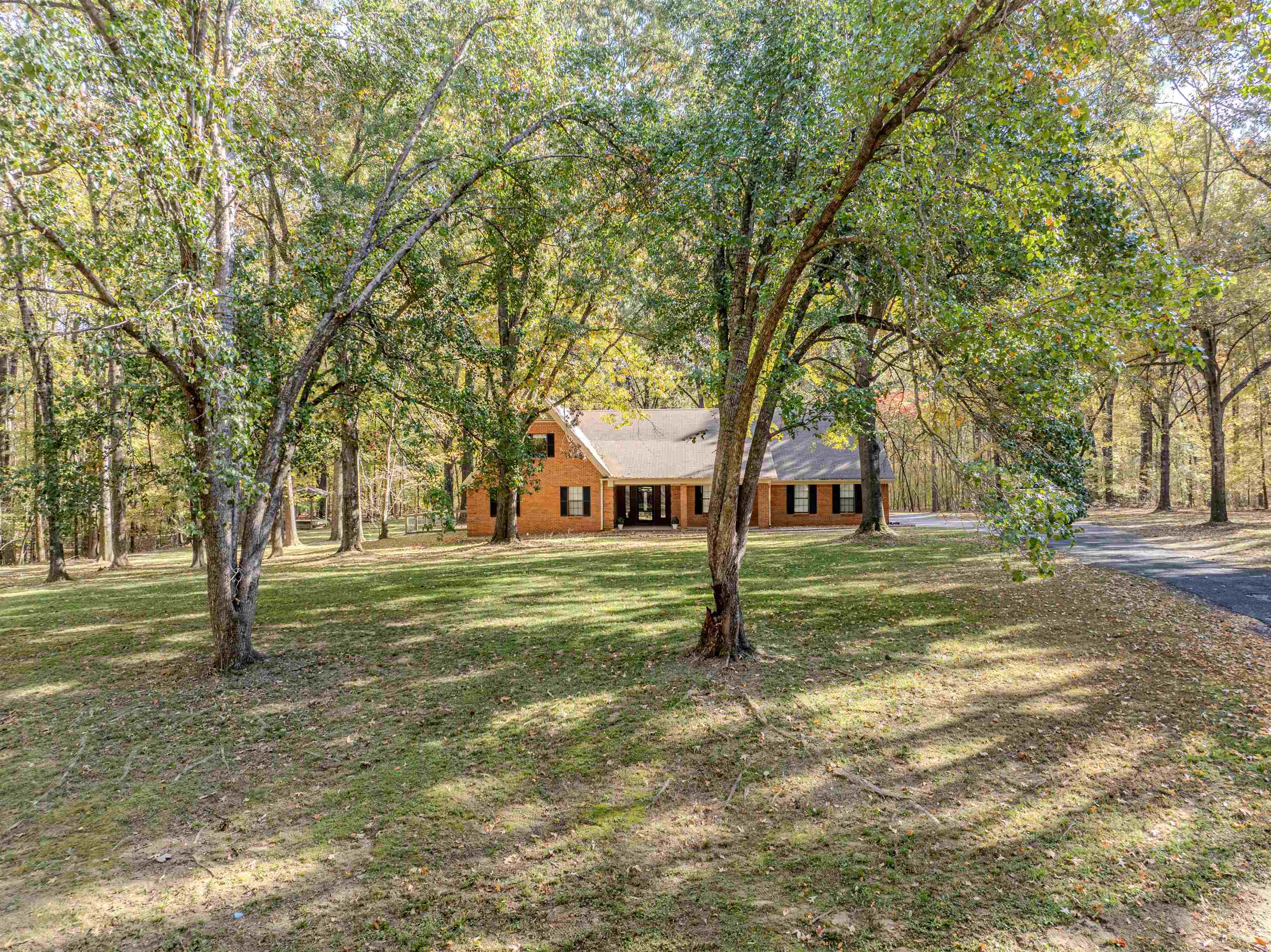 4808 Oak Road Bartlett, TN 38002 - Photo 29 of 35 View of front of property with a front yard