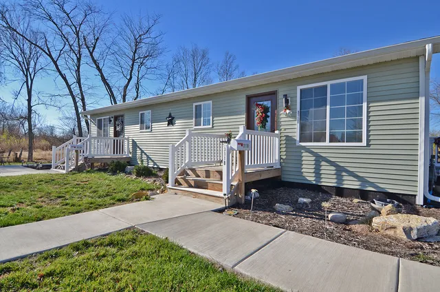 $320,000 | 201 24th Avenue, Ottawa, IL 61350
