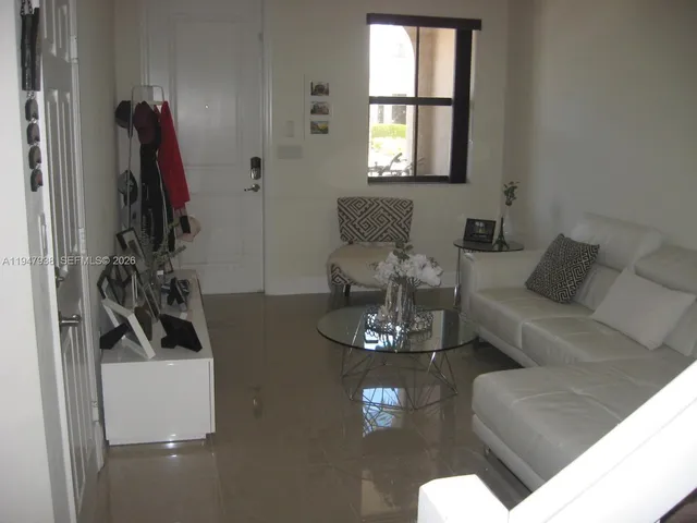 $3,200 | 15070 Southwest 117th Way, Miami, FL 33196