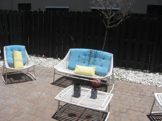 $3,200 | 15070 Southwest 117th Way, Miami, FL 33196