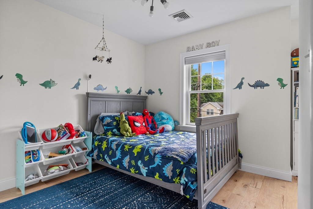 20 Bryn Mawr Road Wellesley, MA 02482 - Photo 14 of 26