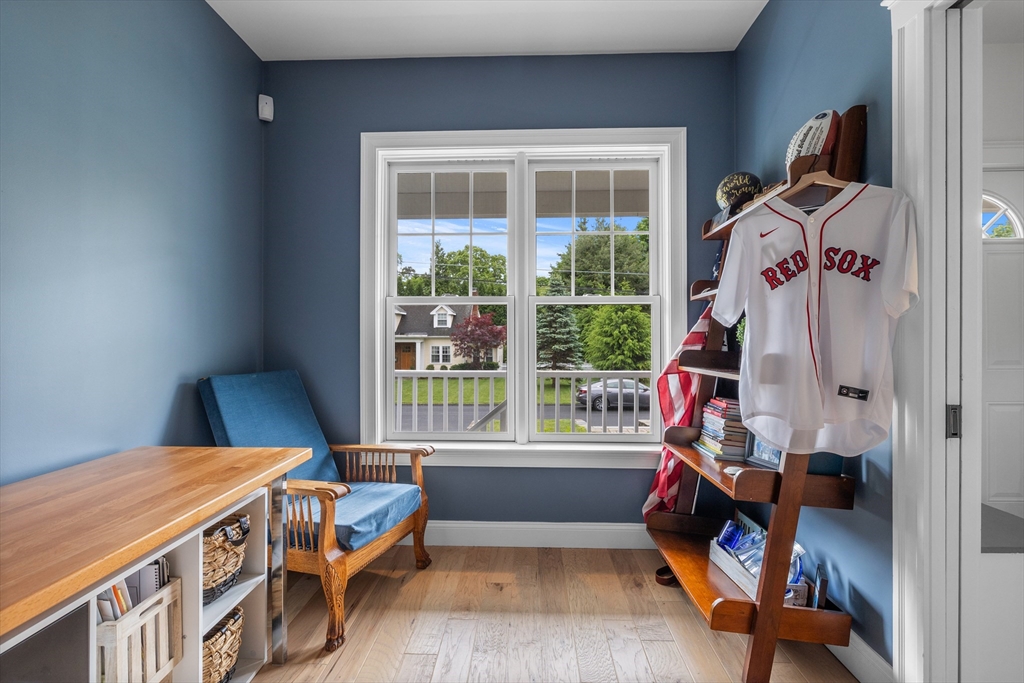 20 Bryn Mawr Road Wellesley, MA 02482 - Photo 2 of 26