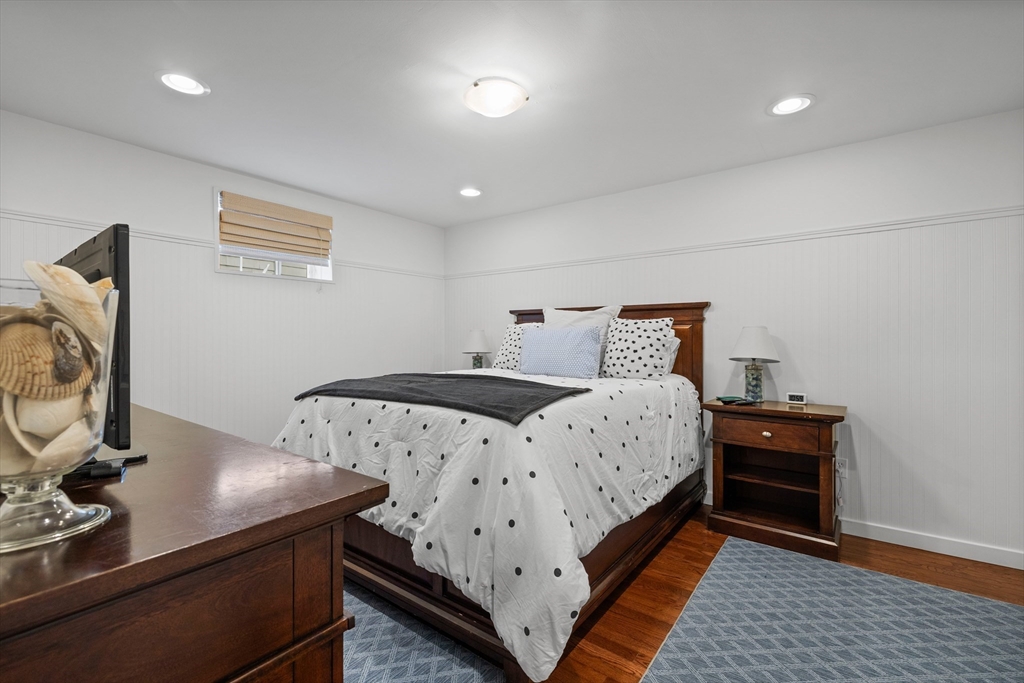 20 Bryn Mawr Road Wellesley, MA 02482 - Photo 21 of 26