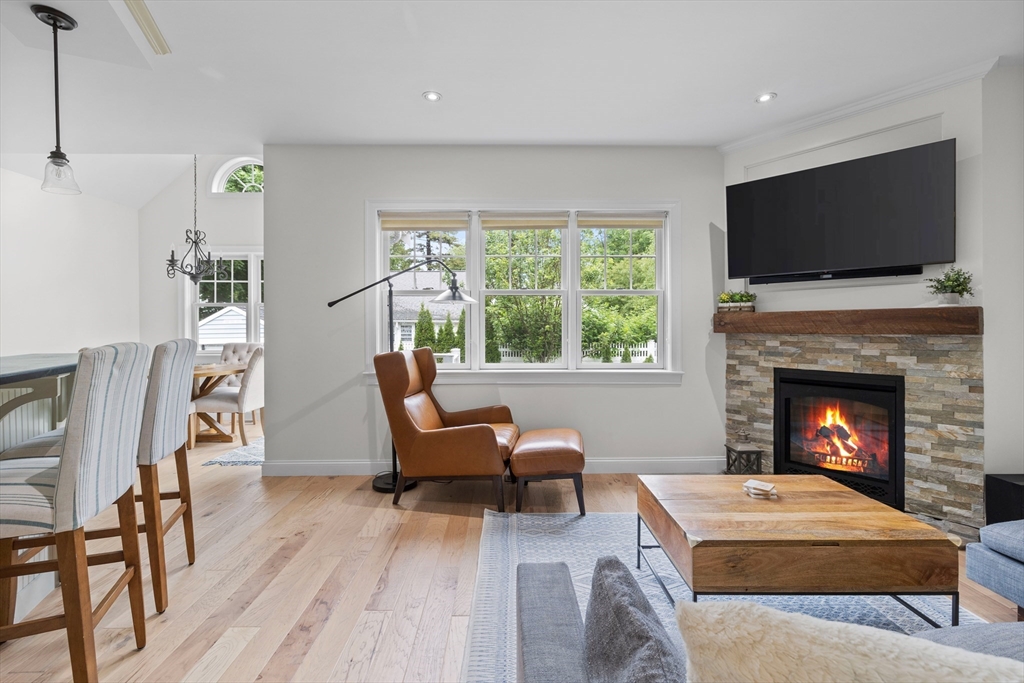 20 Bryn Mawr Road Wellesley, MA 02482 - Photo 10 of 26