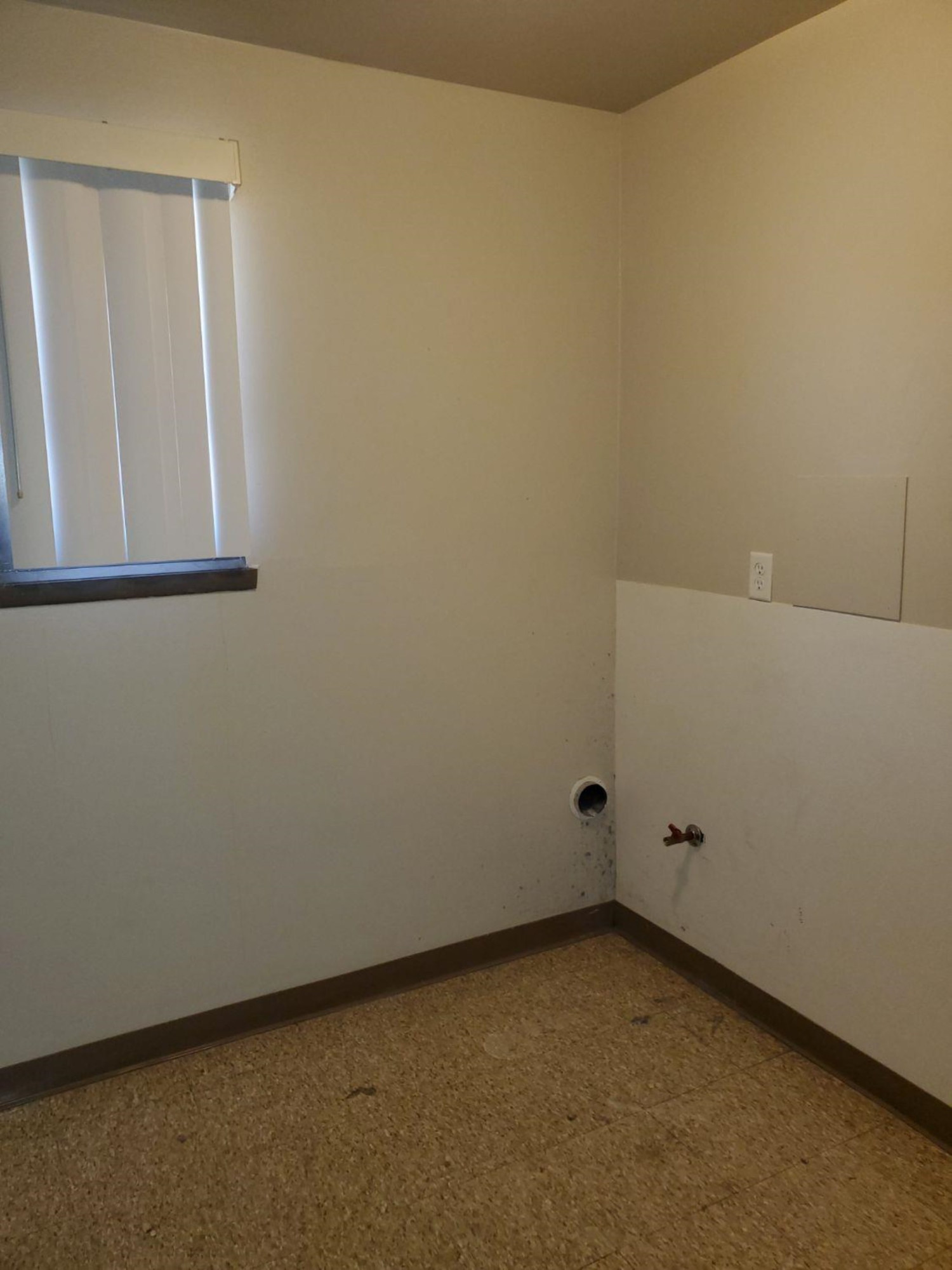 263 Hamlin Street Gary, IN 46406 - Photo 3 of 6