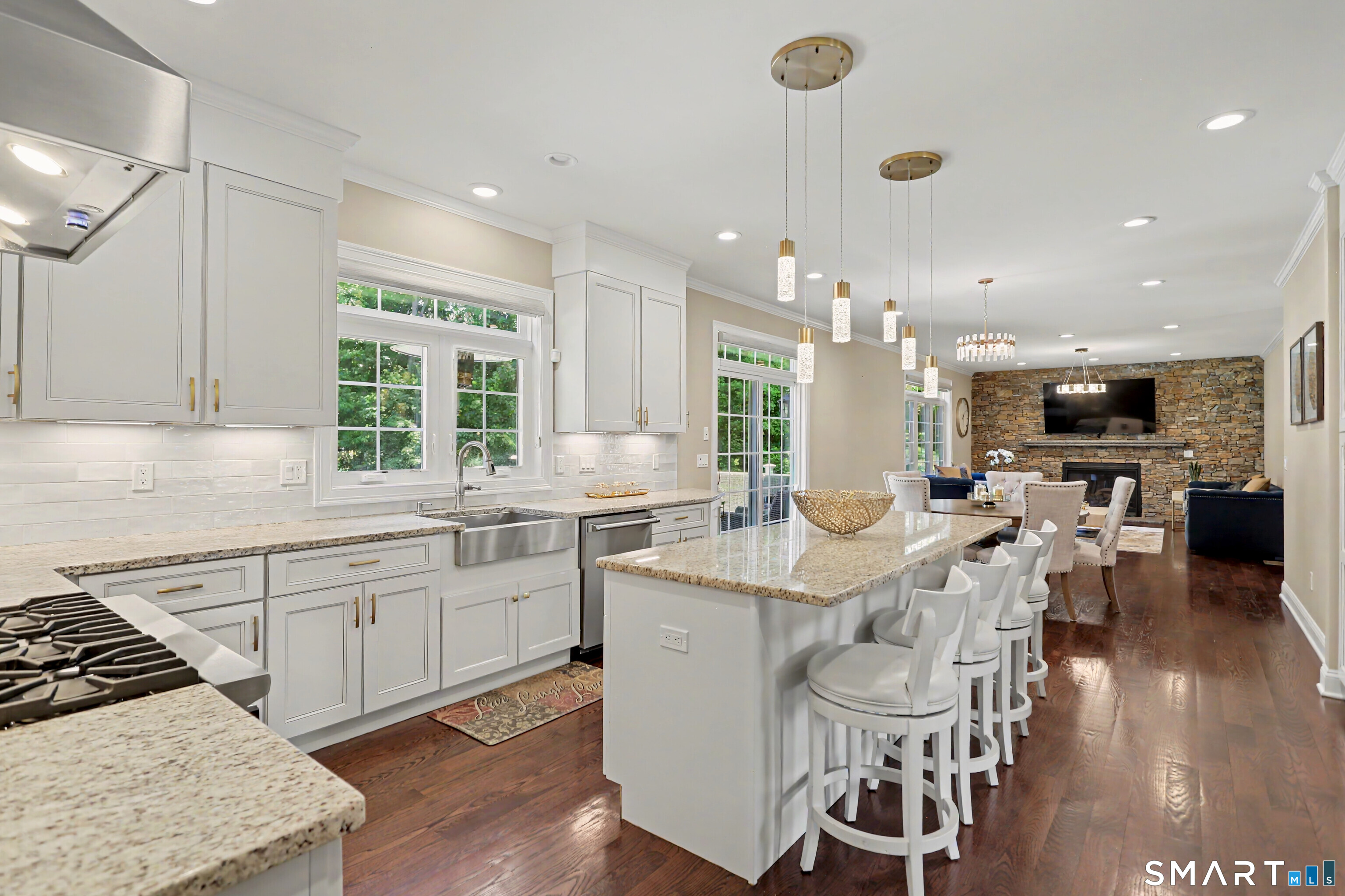 73 Candlewood Road Orange, CT 06477 - Photo 8 of 39