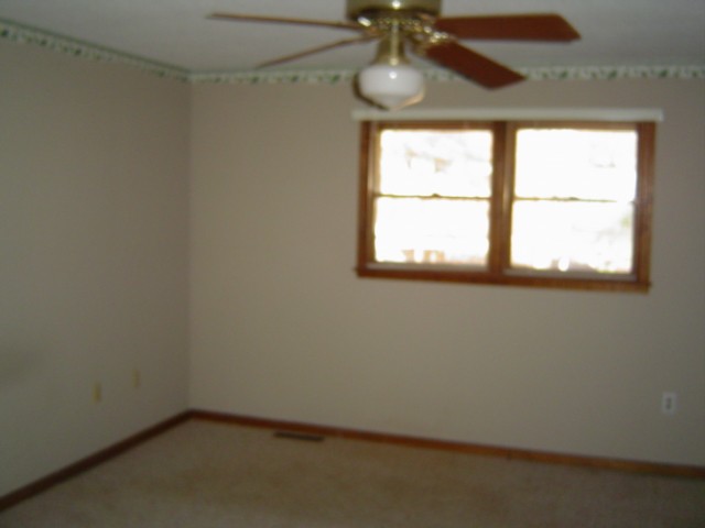 303 Old Colony Road Anderson, SC 29621 - Photo 5 of 9 Gallery Image 5