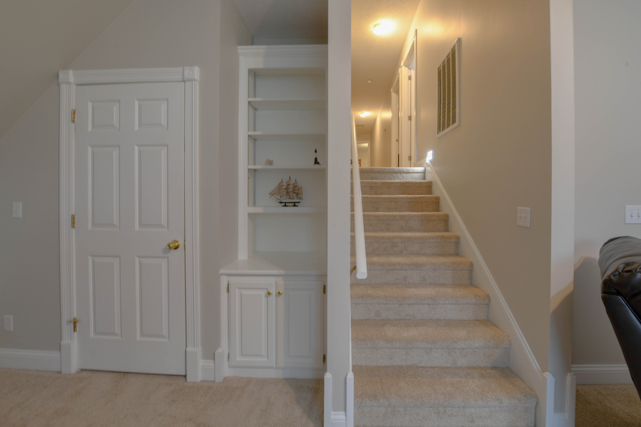 2558 South Mt Pleasant Road Greenbrier, TN 37073 - Photo 25 of 36 a view of a hallway with staircase and white walls