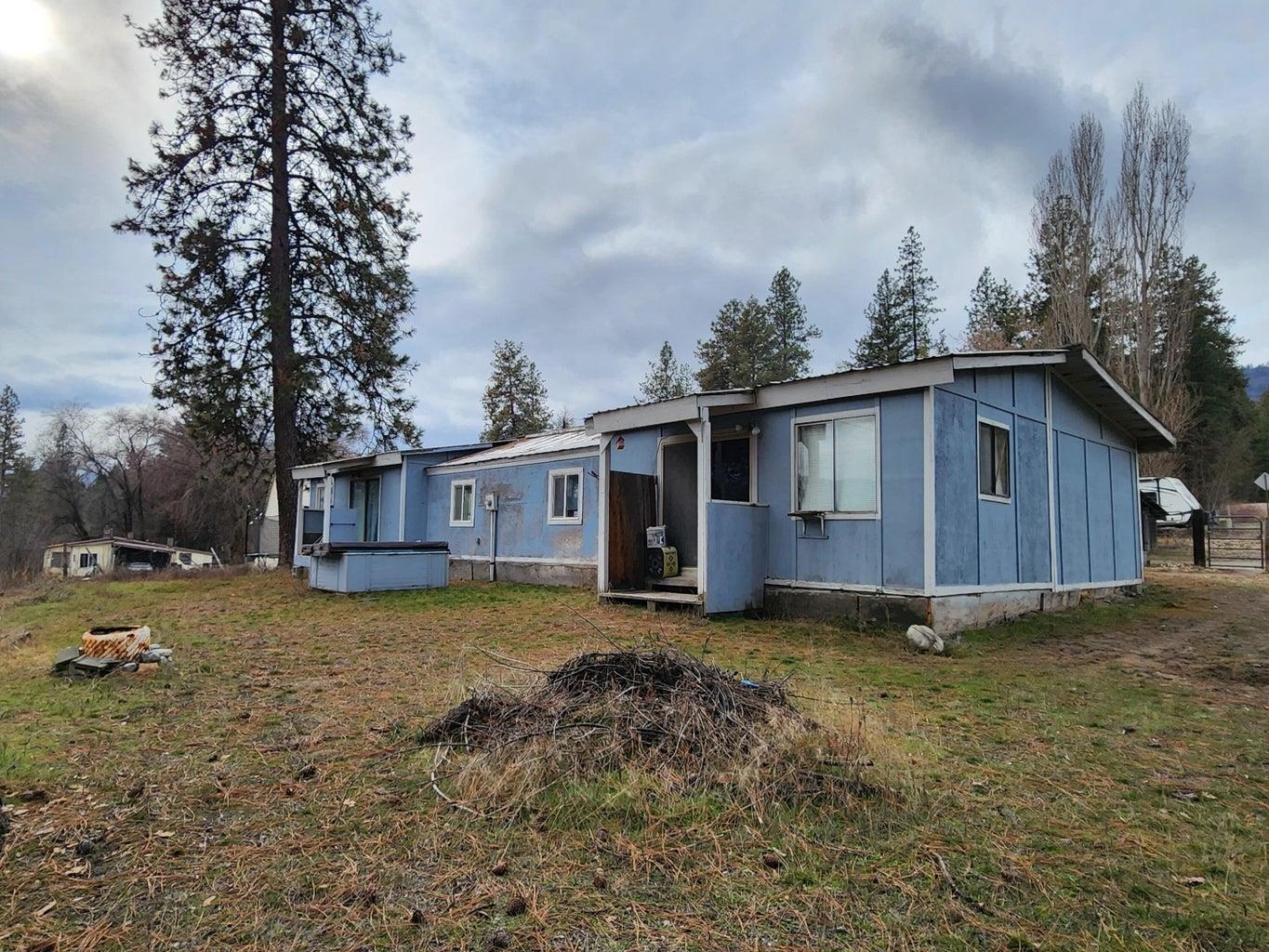 7 Nancy Creek Road Kettle Falls, WA 99141 - Photo 2 of 23