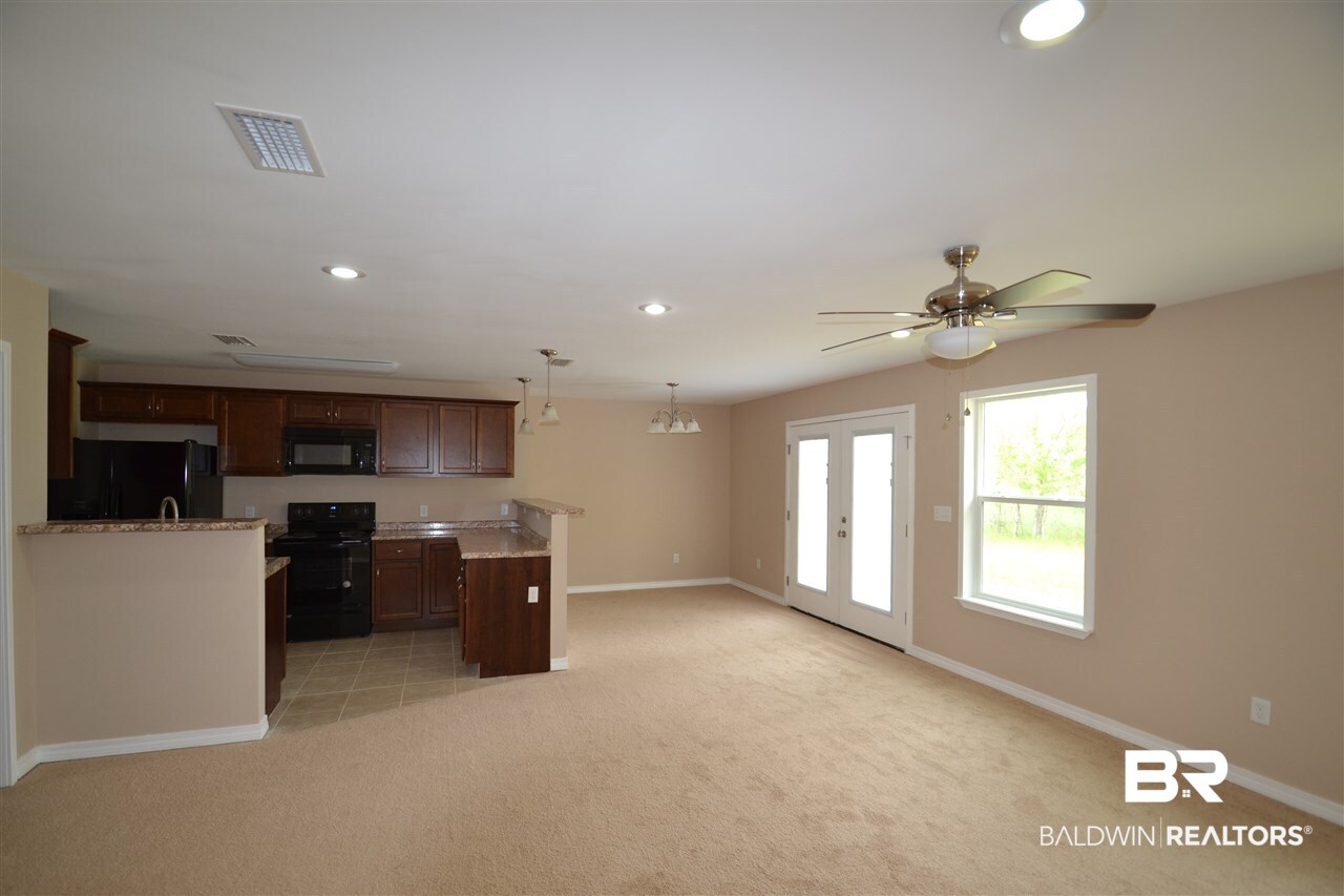 122 Eagle's Loop Robertsdale, AL 36567 - Photo 3 of 11