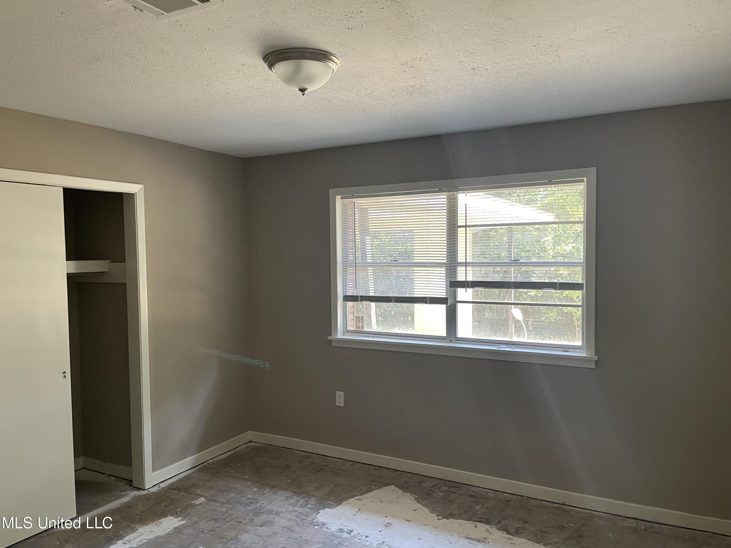 1352 Deerfield Lane Jackson, MS 39211 - Photo 8 of 9 IMG_4880