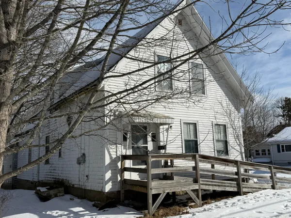 $45,000 | 29 Broadway Street, Machias, ME 04654