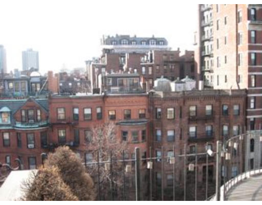 488 Beacon Street, Unit 18 Boston, MA 02115 - Photo 4 of 5 a view of a city with tall buildings