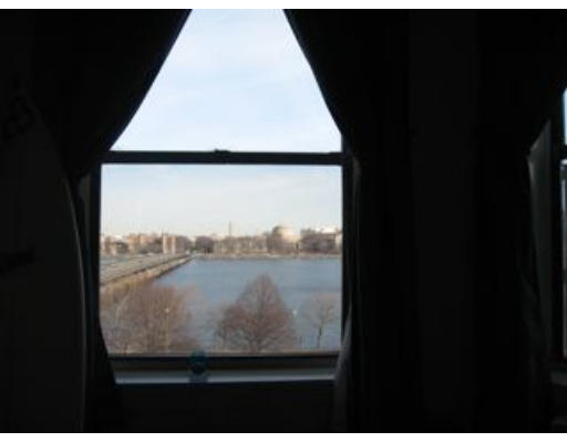 488 Beacon Street, Unit 18 Boston, MA 02115 - Photo 5 of 5 a view of sky from window