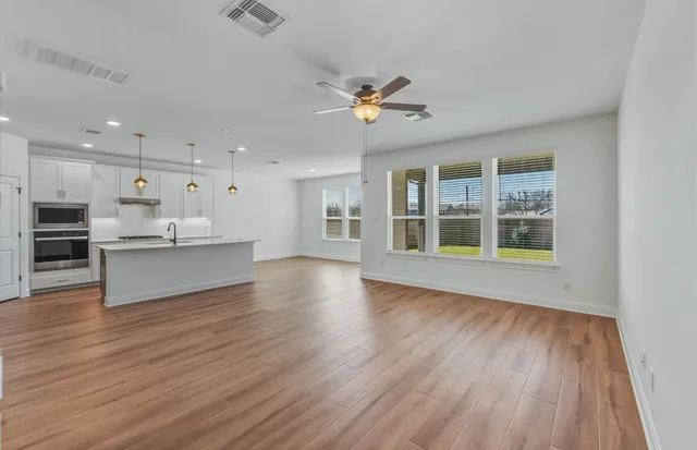 a picture of a cabinet