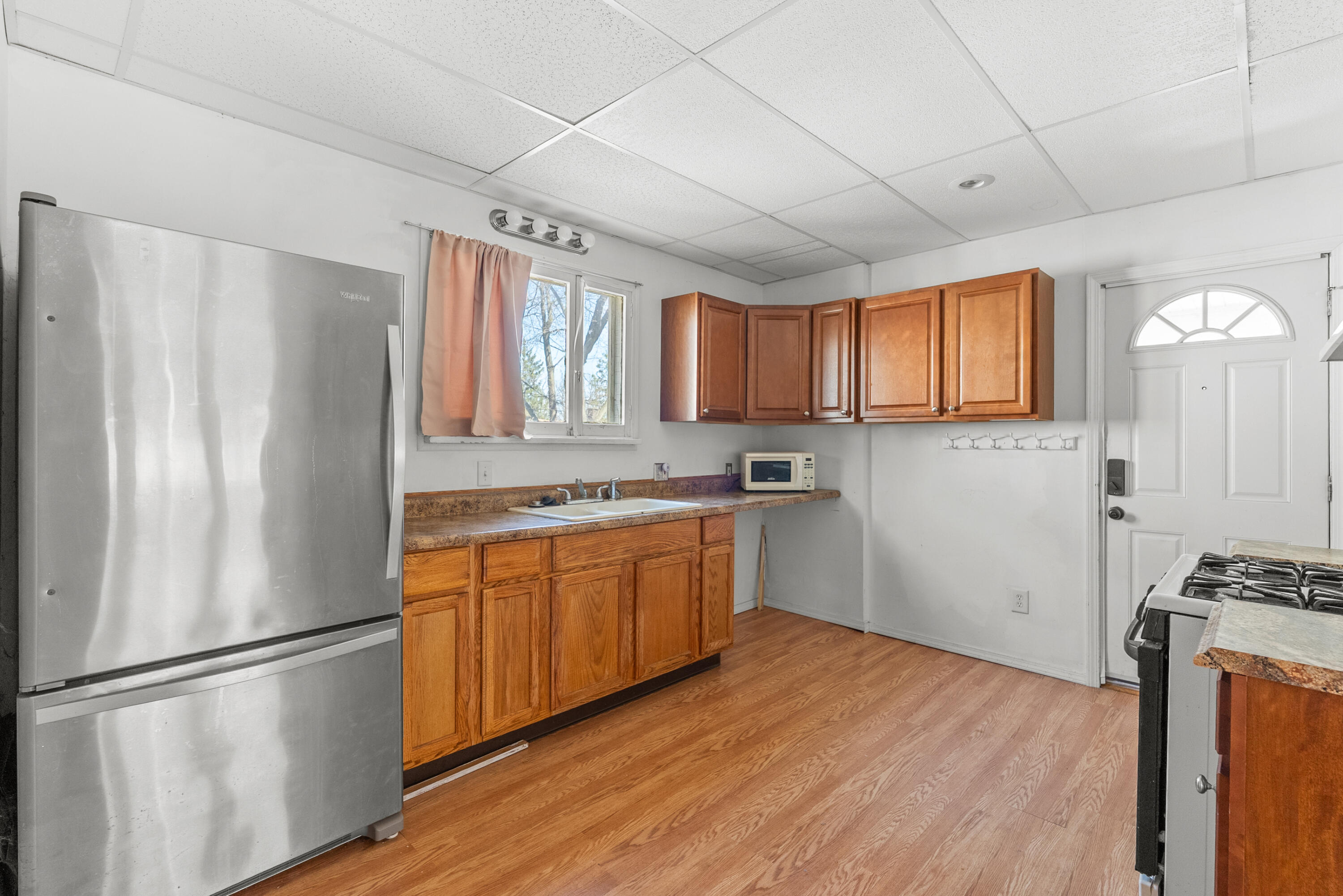 914 Denner Street Kalamazoo, MI 49006 - Photo 11 of 39 Denner St 914 Kalamazoo 49006-8
