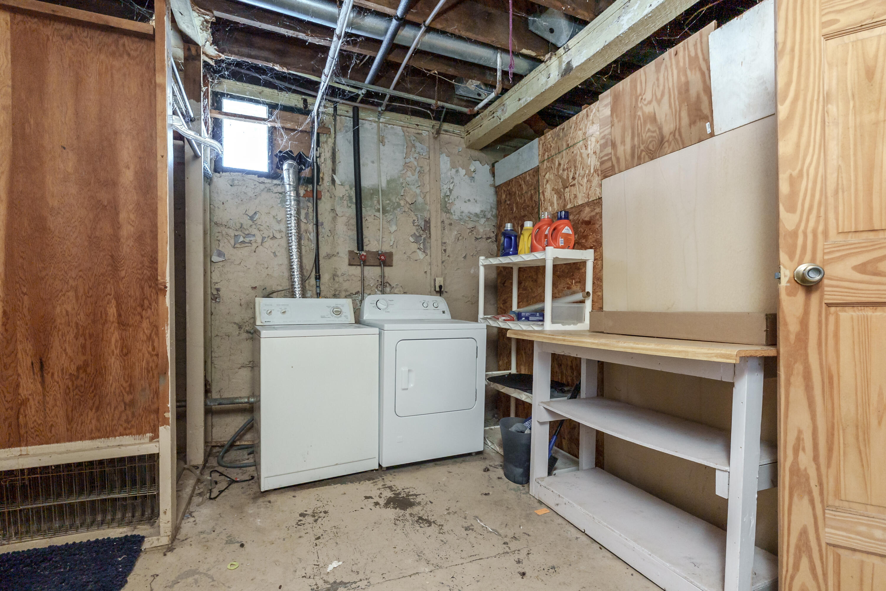 914 Denner Street Kalamazoo, MI 49006 - Photo 26 of 39 Denner St 914 Kalamazoo 49006-21