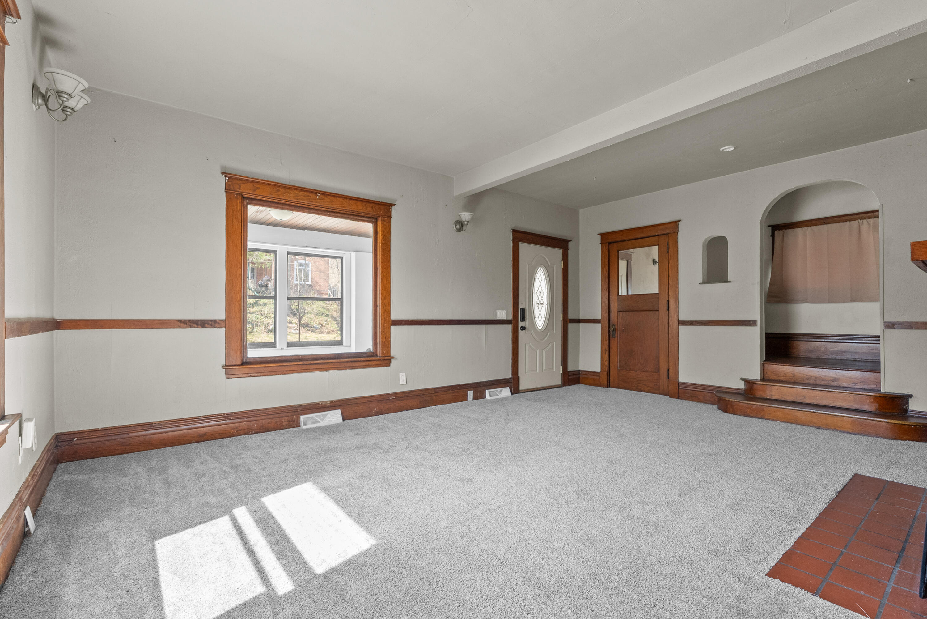 914 Denner Street Kalamazoo, MI 49006 - Photo 7 of 39 Denner St 914 Kalamazoo 49006-5