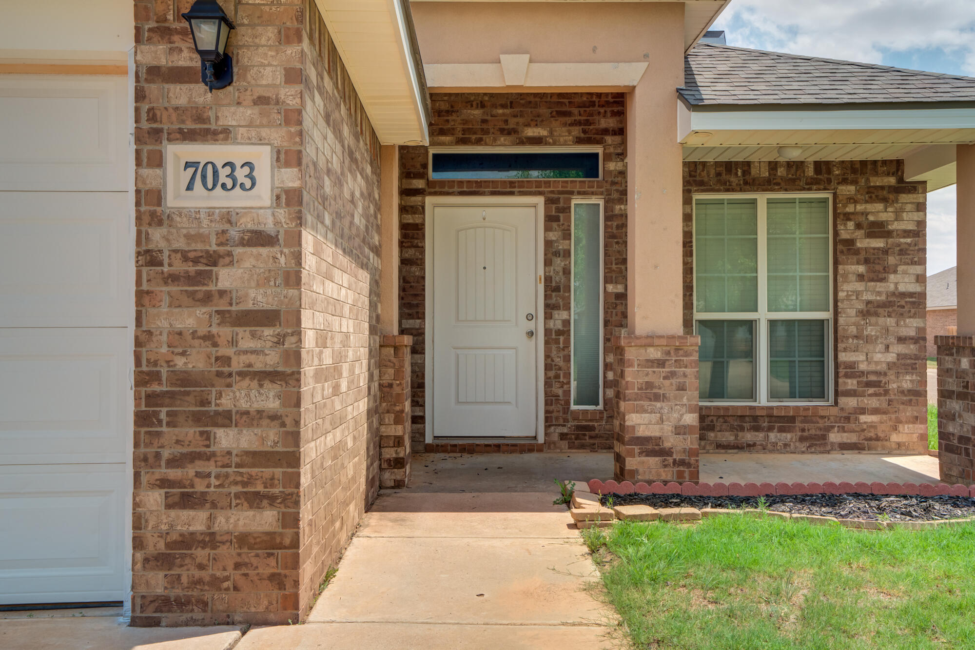 7033 94th Street Lubbock, TX 79424 - Photo 3 of 31 DSC01167_68_69_70_71