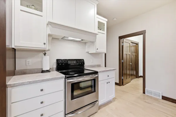 $500,000 | N9185 Jonsch Drive, Appleton, WI 54915