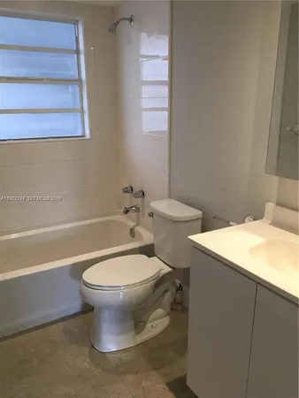$2,000 | 7765 Southwest 86th Street, Unit F2208, Miami, FL 33143