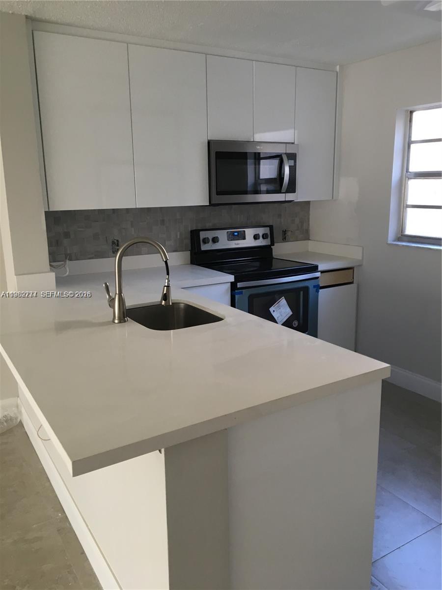 7765 Southwest 86th Street, Unit F2208 Miami, FL 33143 - Photo 2 of 20