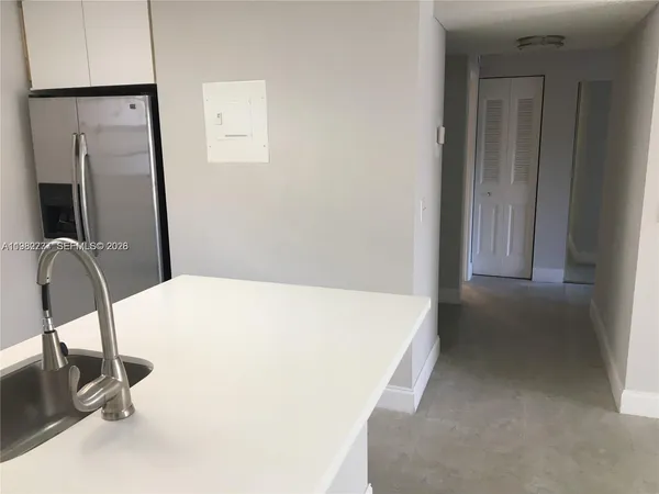 $2,000 | 7765 Southwest 86th Street, Unit F2208, Miami, FL 33143