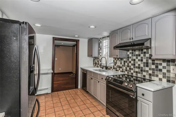 $4,000 | 524 Jerusalem Avenue, Hicksville, NY 11801