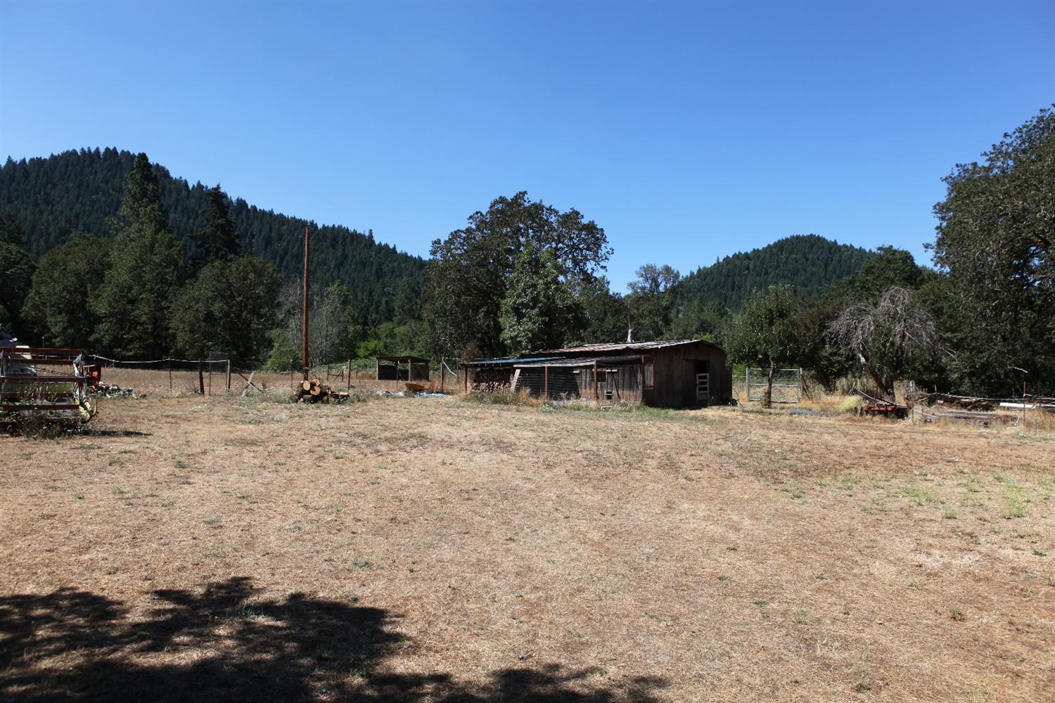 359 Old Stage Rd Road Wolf Creek, OR 97497 - Photo 7 of 35 Additional Photo