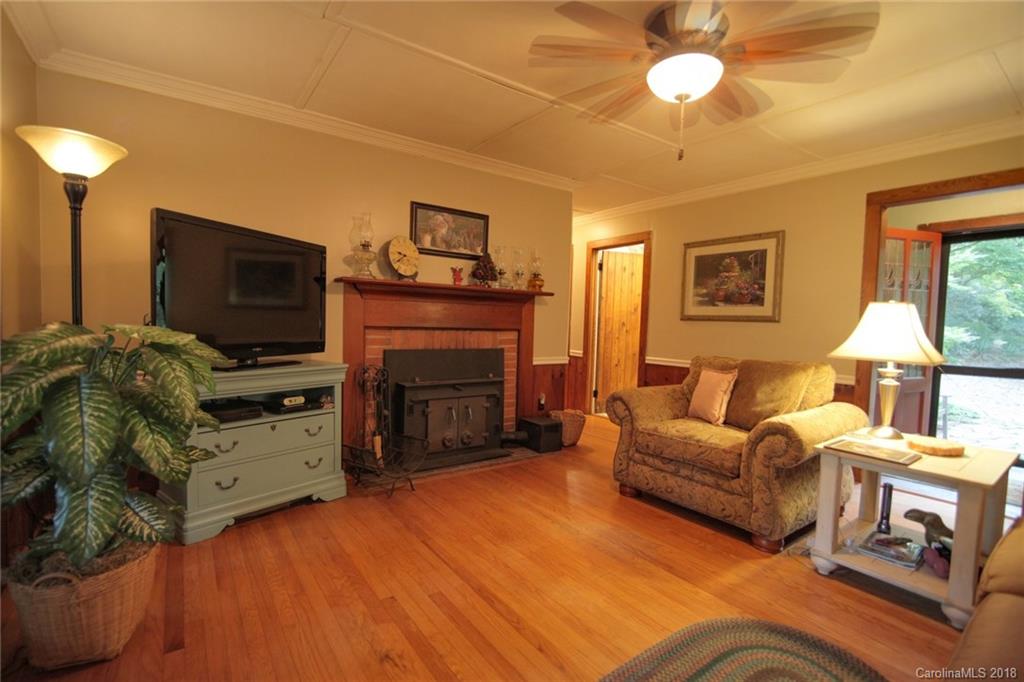 282 Rippy Road Tryon, NC 28782 - Photo 6 of 35