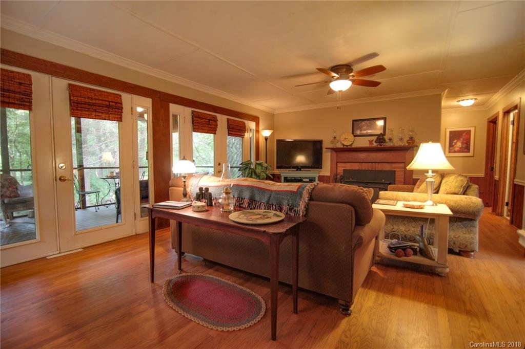 282 Rippy Road Tryon, NC 28782 - Photo 8 of 35